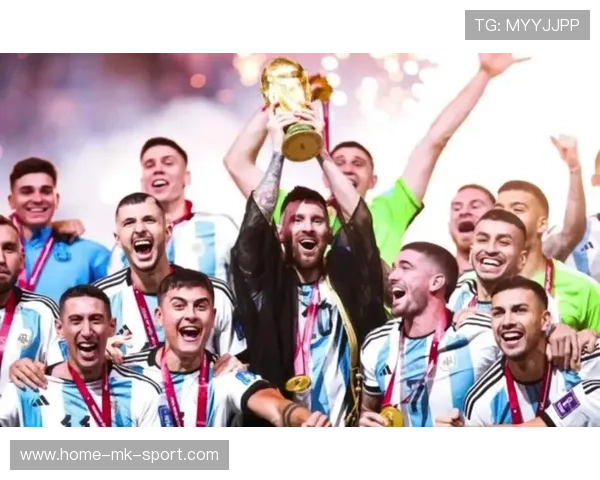 金牌之夜！阿根廷足球队荣耀封王，阿根廷冠军